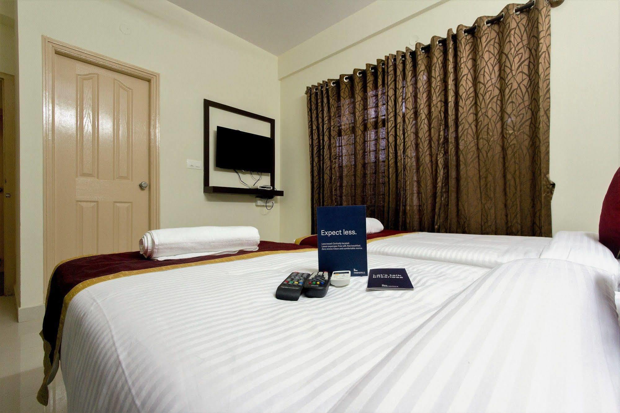 Fabhotel Rms Comforts - Nr Yeshwantpur Railway Station Bangalore Exterior foto